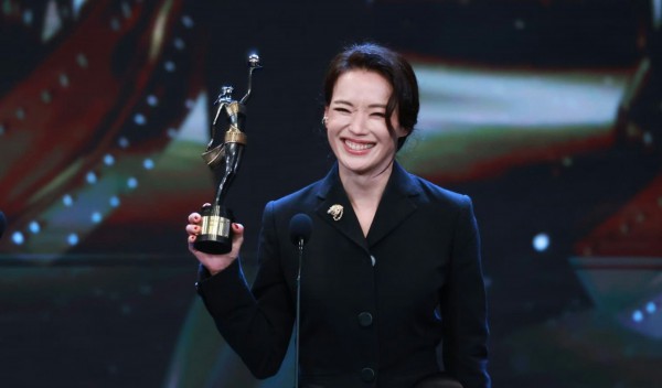 Thư Kỳ thắng giải đạo diễn mới, Lương Gia Huy lên ngôi Ảnh đế Kim Tượng 2026