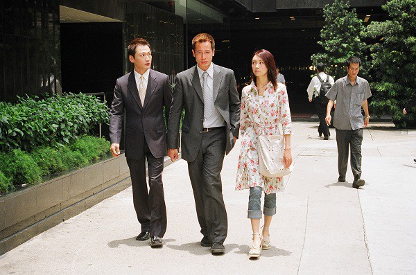 Trói buộc: Tình thân rối ren, yêu thương trắc trở, bí mật bùng nổ