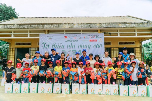 Từ giọt máu hồng gieo mầm yêu thương