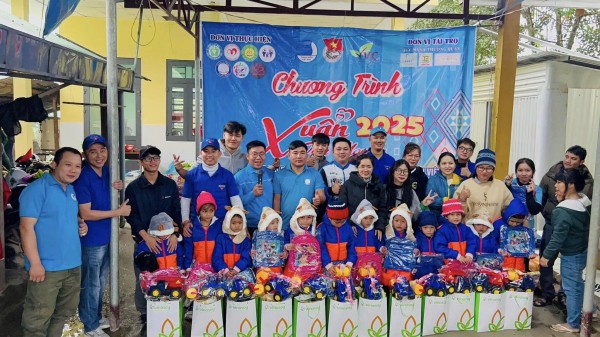 Từ giọt máu hồng gieo mầm yêu thương