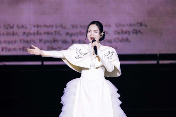 Vấn nạn hát nhép: Thiếu trung thực sẽ làm méo mó thị trường