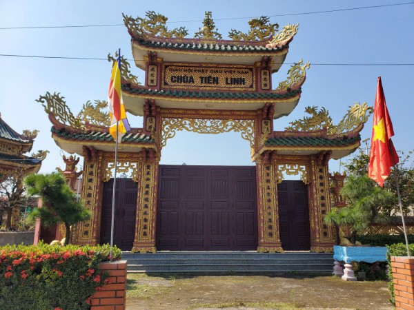 Vật thiêng của làng: Bài vị người giữ chủ quyền Hoàng Sa ở chùa làng