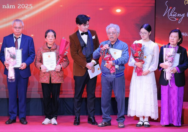 Vinh danh 50 tác phẩm văn học nghệ thuật tiêu biểu