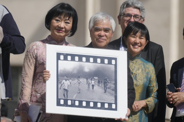 World Press Photo ngừng ghi nhận Nick Út là tác giả bức ảnh World Press Photo ngừng ghi nhận Nick Út là tác giả bức ảnh