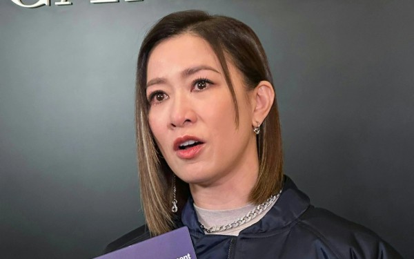 Xa Thi Mạn và loạt nghệ sĩ Hồng Kông bùi ngùi tưởng nhớ Hứa Thiệu Hùng Xa Thi Mạn và loạt nghệ sĩ Hồng Kông bùi ngùi tưởng nhớ Hứa Thiệu Hùng