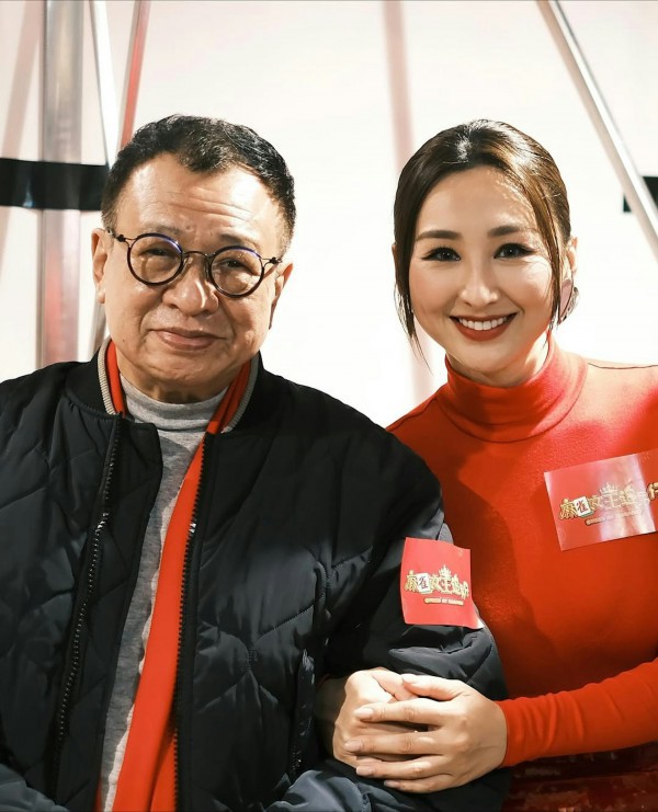 Xa Thi Mạn và loạt nghệ sĩ Hồng Kông bùi ngùi tưởng nhớ Hứa Thiệu Hùng Xa Thi Mạn và loạt nghệ sĩ Hồng Kông bùi ngùi tưởng nhớ Hứa Thiệu Hùng