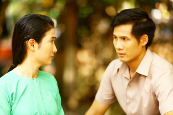 ”Con gái chị Hằng”: Hoa lệ và buồn tủi ”Con gái chị Hằng”: Hoa lệ và buồn tủi