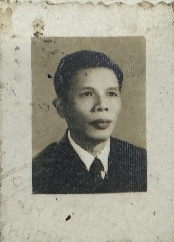 Đại biểu Quốc hội Trần Văn Cung sôi nổi tại nghị trường