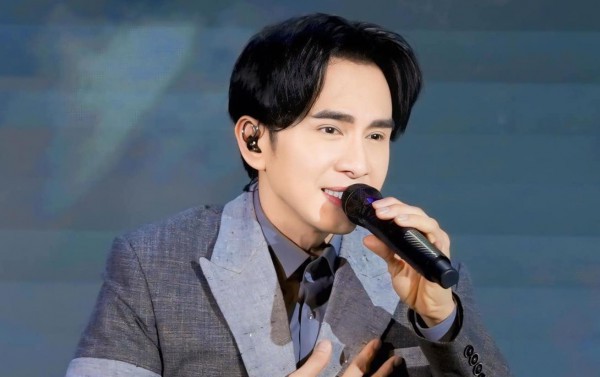 Đan Trường lên tiếng làm rõ về clip quảng cáo vay nặng lãi Đan Trường lên tiếng làm rõ về clip quảng cáo vay nặng lãi