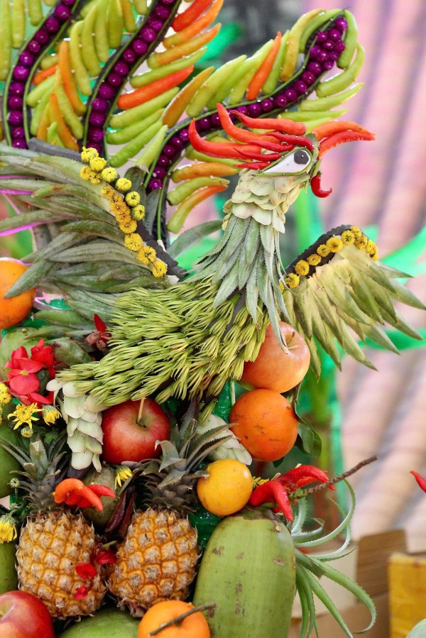 Độc lạ những tác phẩm nghệ thuật tỉa từ trái cây