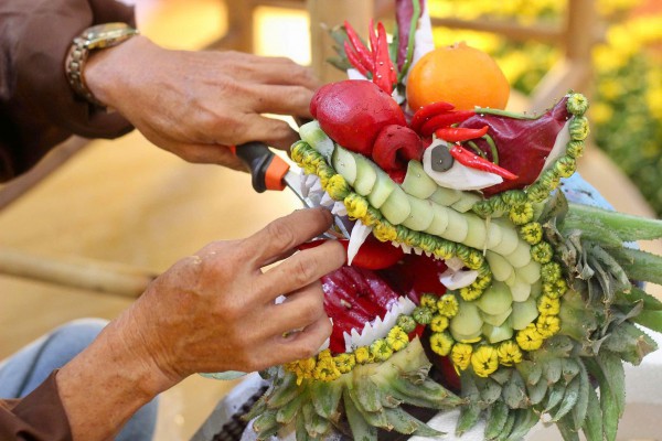 Độc lạ những tác phẩm nghệ thuật tỉa từ trái cây