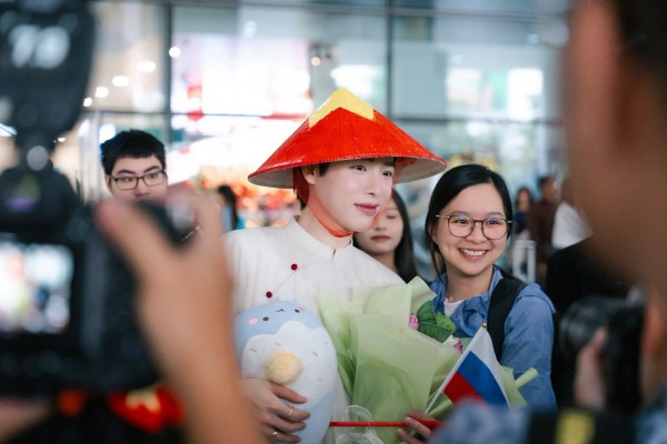 Đức Phúc nói gì khi bị báo chí phương Tây quy chụp giới tính?