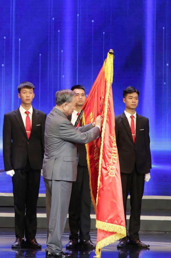 Hành trình VTV 55 năm rạng rỡ: Từ chương trình truyền hình đầu tiên đến vinh dự đón nhận Huân chương Lao động hạng Nhất