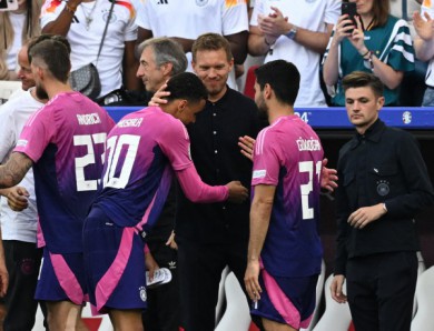 HLV đội tuyển Đức khen nức nở học trò, HLV Hungary trách trọng tài ‘tệ nhất trên sân’