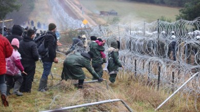 Ba Lan xem xét đóng cửa hoàn toàn biên giới với Belarus