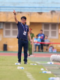 Bảng xếp hạng mới nhất V-League: CLB Nam Định xưng vương, HLV Vũ Tiến Thành chưa thể ngủ ngon