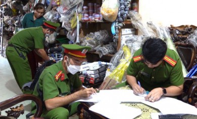 Công an tỉnh Bình Thuận khám xét nhiều nơi liên quan vụ khai thác vàng trái phép