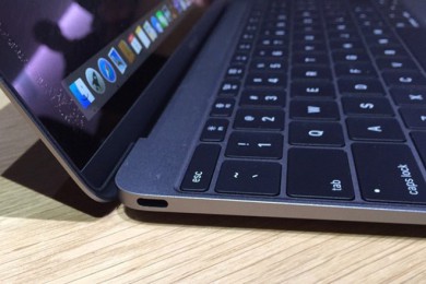 MacBook Pro 16 inch sẽ trở lại với bàn phím scissor cũ
