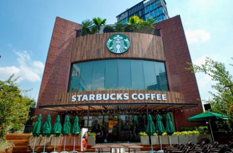 Chính sách “một mũi tên trúng 2 đích” của Starbucks