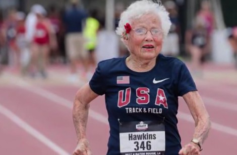 Cụ bà 103 tuổi phá kỷ lục chạy bộ ở nước Mỹ