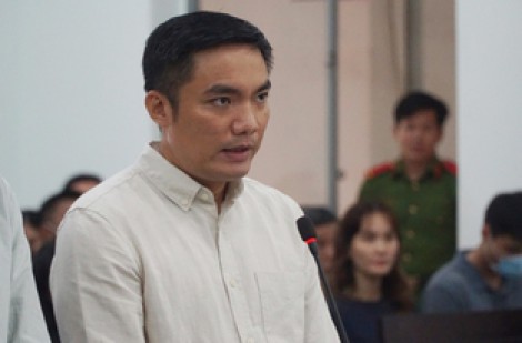 Cựu cán bộ công an nhận tiền bảo kê sòng bạc ở Nha Trang hầu tòa