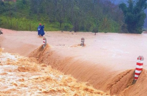 EVNNPT yêu cầu các đơn vị chủ động ứng phó với mưa lũ, sạt lở đất và ngập úng