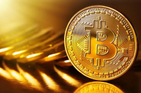 Giá Bitcoin tăng vọt lên trên 31.000 USD
