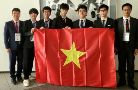 Học sinh Việt Nam giành 2 huy chương vàng Olympic vật lý quốc tế