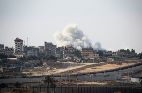 Israel tiếp tục không kích hàng loạt mục tiêu Hezbollah