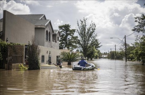 Nam Phi: Mưa lớn gây lũ lụt trên diện rộng tại Western Cape