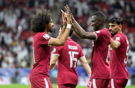 ĐT Qatar giành vé sớm vào vòng 1/8 ASIAN Cup 2023