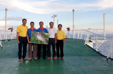 Đoàn cán bộ PV GAS tham gia chuyến hải trình “Vì Trường Sa thân yêu”