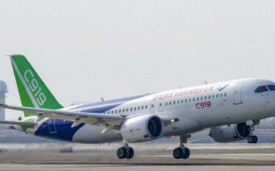 Trung Quốc cấp phép máy bay thương mại nội địa