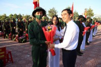Bình Thuận: Hơn 1.600 thanh niên lên đường nhập ngũ