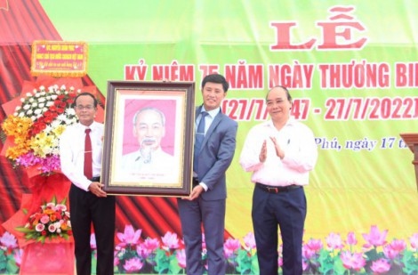 Chủ tịch nước dự lễ kỷ niệm 75 năm ngày Thương binh - Liệt sĩ tại Quảng Nam