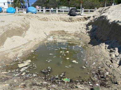 TP.Nha Trang yêu cầu xử lý dứt điểm cống nước thải đổ ra biển
