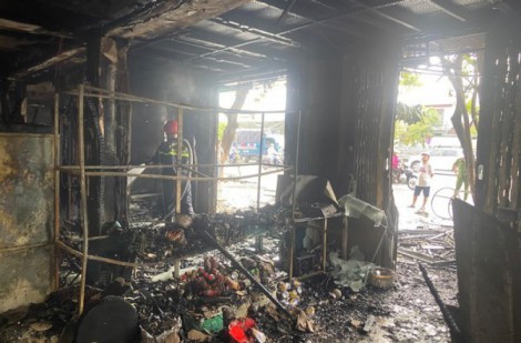 Đà Nẵng: Cháy nhà 4 tầng, nhiều tài sản bị thiêu rụi