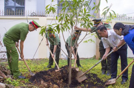 Công an tỉnh Bà Rịa - Vũng Tàu phát động Tết trồng cây nhân dịp Xuân Quý Mão năm 2023