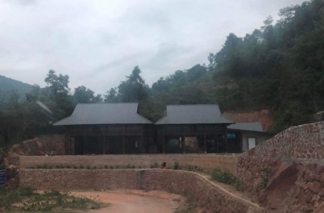 Mộc Châu - Sơn La: San gạt gần 2000 mét vuông đất nông nghiệp để xây dựng nhà trái phép