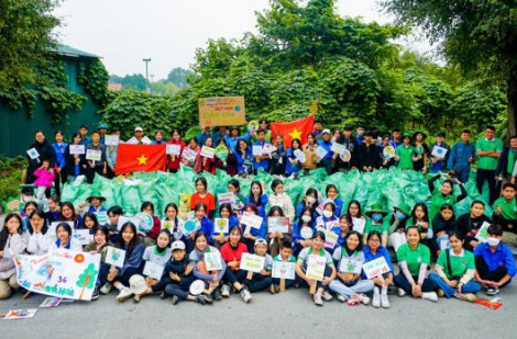 Thanh Hóa: Tổ chức hưởng ứng Chiến dịch nhặt rác “Clean up Việt Nam” lần thứ tư