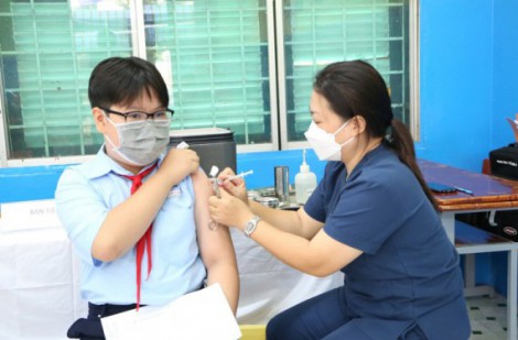 Liên Bộ Y tế - Giáo dục và Đào tạo: Tăng cường triển khai tiêm vaccine COVID-19 cho trẻ mầm non, học sinh
