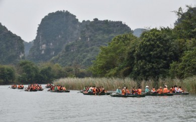 Gần 400.000 lượt khách du lịch đến Ninh Bình dịp Tết Nguyên đán 2023
