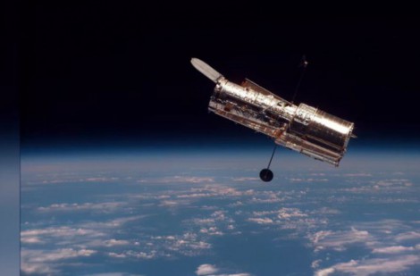 Kính viễn vọng Hubble chính thức phá kỷ lục về thời gian ở ngoài vũ trụ
