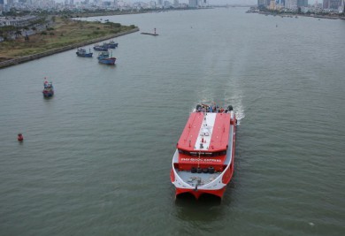 Đà Nẵng phát triển 7 tuyến du lịch đường thủy với du thuyền, khách sạn nổi