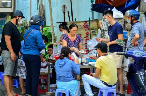 Độc đáo quán bánh chay đậm vị Huế chỉ bán 2 ngày ở Đà thành