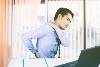 Cách giảm đau cổ - vai - gáy khi làm việc online