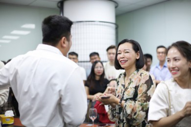 Bà 'trùm' FPT Shop và nhà thuốc Long Châu: Đổi mới cách làm việc để vượt qua khó khăn trong năm 2023