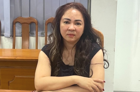 Bị can Nguyễn Phương Hằng từ chối 8 luật sư