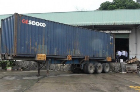 Cận cảnh gần 7 tấn vảy tê tê, ngà voi nhập lậu từ Nigeria về Đà Nẵng