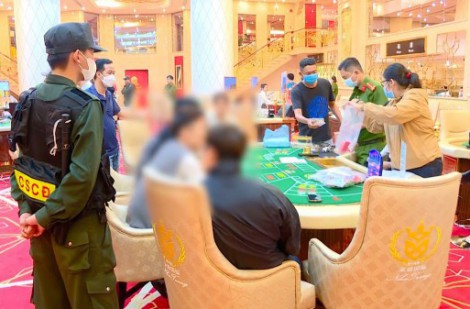 Triệt phá cơ sở đánh bạc có người nước ngoài ở Nha Trang